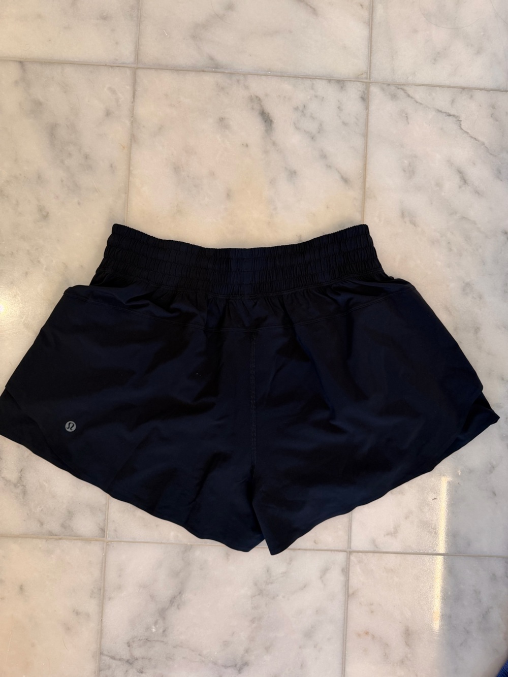 LULULEMON Black Shake It Out High-Rise Shorts- Size: M - Picture 2 of 2